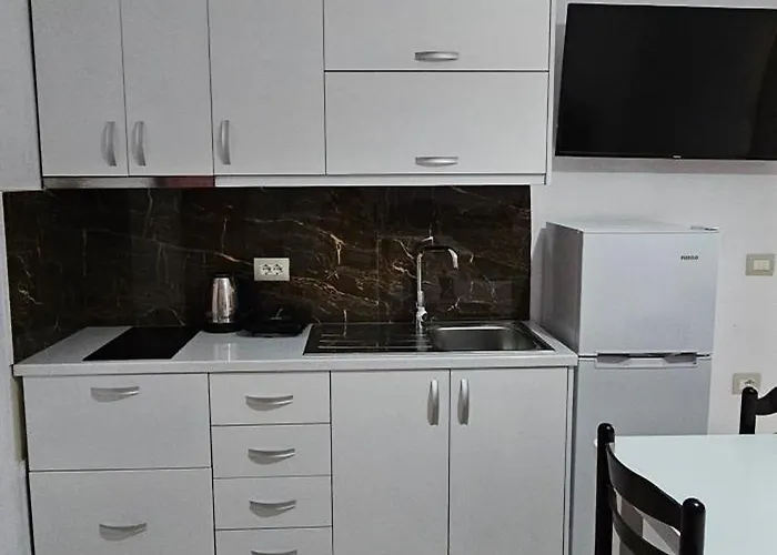 Kela Apartment *