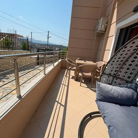 Kela Apartment *
